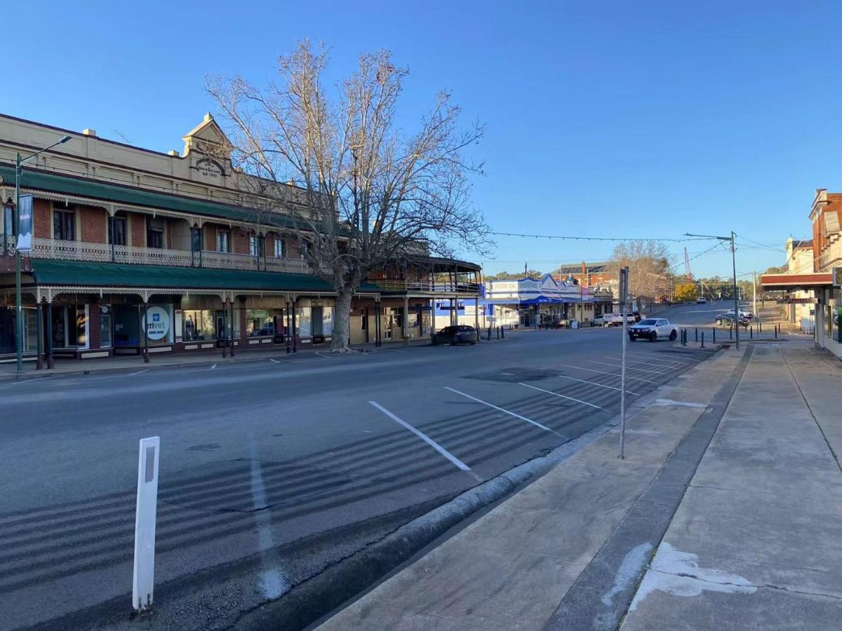 Gateway Motor Inn Narrandera Kültér fotó