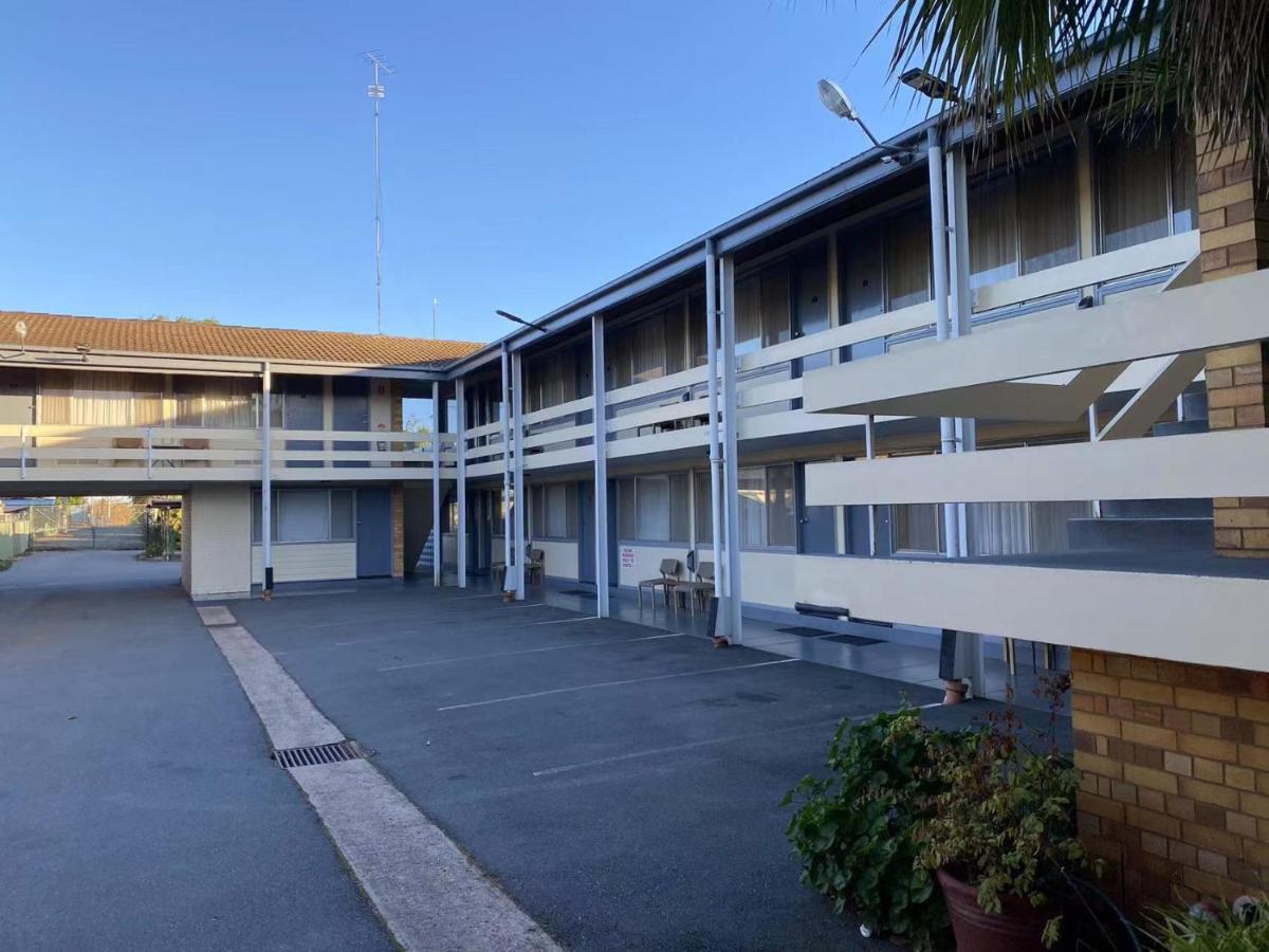 Gateway Motor Inn Narrandera Kültér fotó