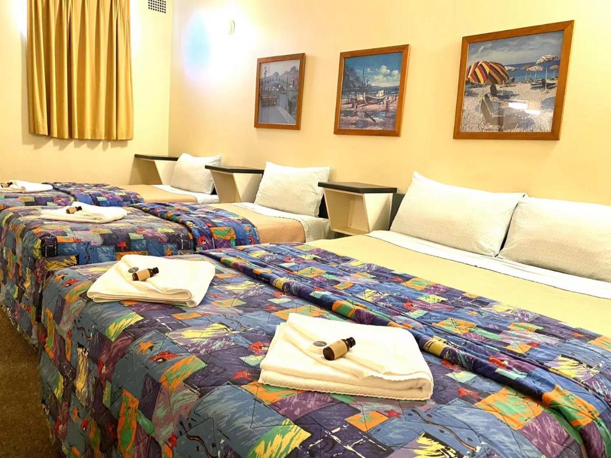Gateway Motor Inn Narrandera Kültér fotó