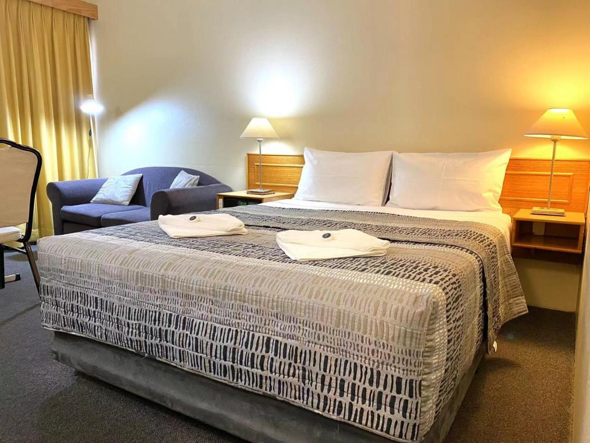 Gateway Motor Inn Narrandera Kültér fotó